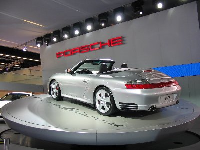 Porsche_996_Carrera_4S_Cabrio_Heckansicht.jpg